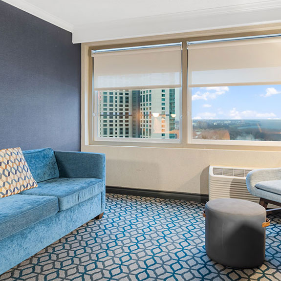 Guest Rooms - Wyndham Fallsview Hotel